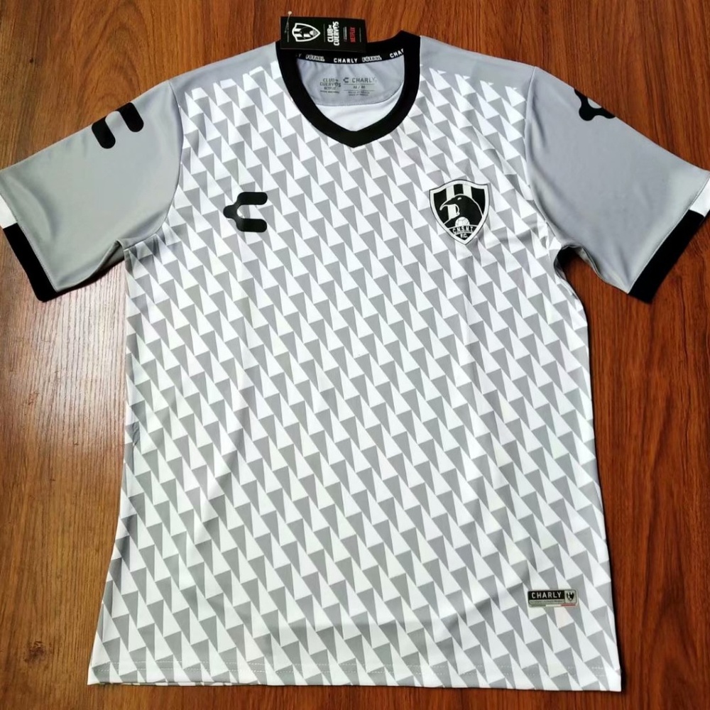 Club de cuervos 4ta temporada jersey